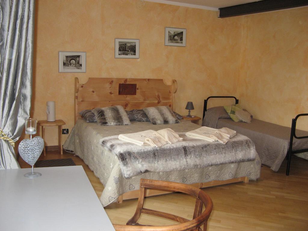 Maison Besenval Apartment Aosta Room photo